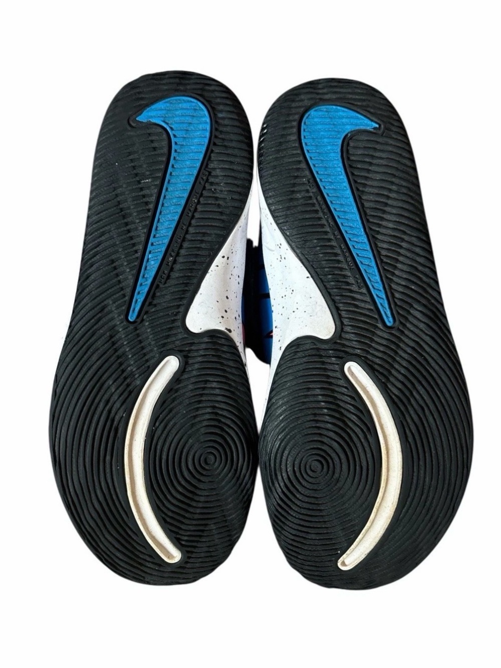 Nike Team Hustle Basketball Shoes 2Y - Picture 9 of 9